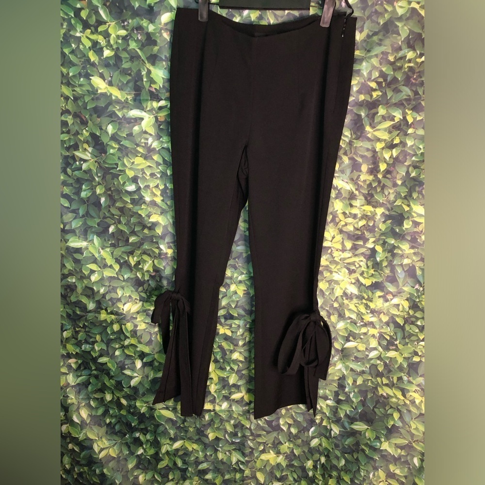 Elegant Black Women's Pants with Bow Detail - Picture 7 of 13